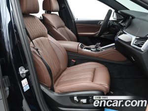BMW X6 M50i 2021 года из Южной Кореи