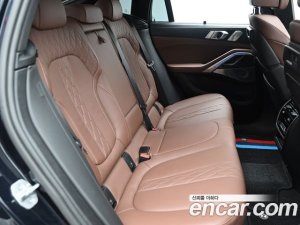 BMW X6 M50i 2021 года из Южной Кореи