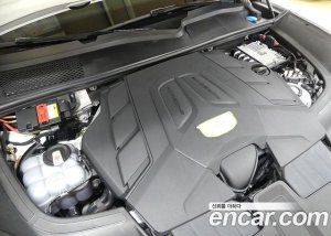 Porsche Cayenne 3.0 E-하이브리드 2020 года из Южной Кореи