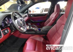 Porsche Cayenne 3.0 E-하이브리드 2020 года из Южной Кореи