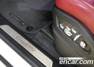 Porsche Cayenne 3.0 E-하이브리드 2020 года из Южной Кореи