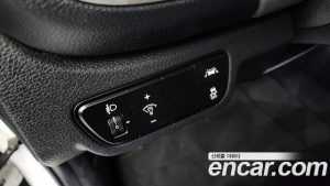 Kia Seltos Бензин 1.6 Turbo 2WD 2022 года из Южной Кореи