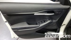Kia Seltos Бензин 1.6 Turbo 2WD 2022 года из Южной Кореи