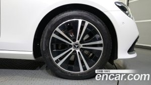 Mercedes-Benz E-Class E250 Avantgarde 2021 года из Южной Кореи