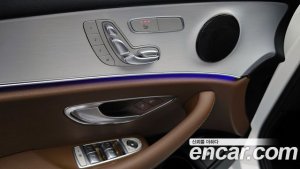 Mercedes-Benz E-Class E250 Avantgarde 2021 года из Южной Кореи