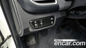 Kia Seltos Бензин 1.6 Turbo 2WD 2022 года из Южной Кореи