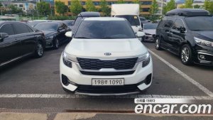Kia Seltos Бензин 1.6 Turbo 2WD 2022 года из Южной Кореи