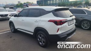 Kia Seltos Бензин 1.6 Turbo 2WD 2022 года из Южной Кореи