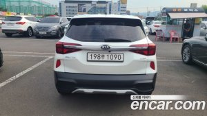 Kia Seltos Бензин 1.6 Turbo 2WD 2022 года из Южной Кореи