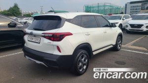 Kia Seltos Бензин 1.6 Turbo 2WD 2022 года из Южной Кореи