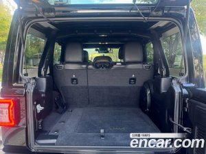 Jeep Wrangler 2.0 Overland Unlimited Top 4Door 2021 года из Южной Кореи