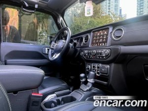 Jeep Wrangler 2.0 Overland Unlimited Top 4Door 2021 года из Южной Кореи