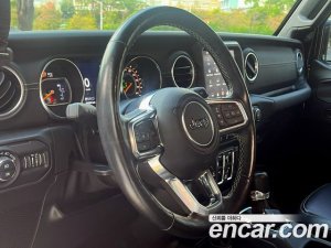 Jeep Wrangler 2.0 Overland Unlimited Top 4Door 2021 года из Южной Кореи