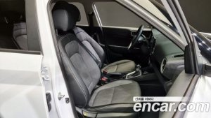Hyundai Venue 1.6 Smart 2020 года из Южной Кореи