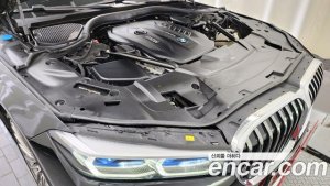 BMW 7-Series 730d xDrive Design Pure Excellence 2020 года из Южной Кореи
