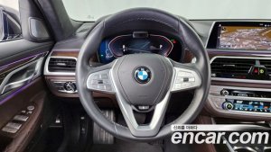BMW 7-Series 730d xDrive Design Pure Excellence 2020 года из Южной Кореи