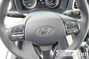 Hyundai Venue 1.6 Modern 2020 года из Южной Кореи