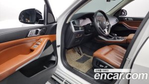 BMW X7 xDrive 30d Design Pure Excellence 6인승 2020 года из Южной Кореи