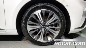 Kia K8 Signature 2022 года из Южной Кореи