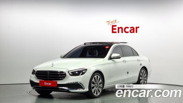 Mercedes-Benz E-Class E450 4MATIC Exclusive 2021 года из Кореи