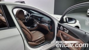 Mercedes-Benz E-Class E450 4MATIC Exclusive 2021 года из Южной Кореи