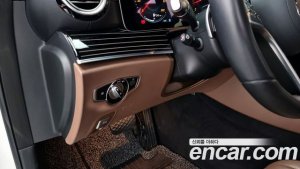 Mercedes-Benz E-Class E450 4MATIC Exclusive 2021 года из Южной Кореи
