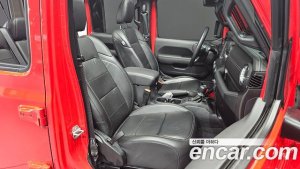Jeep Wrangler 2.0 Overland Unlimited Top 4Door 80th Anniversary Edition 2021 года из Южной Кореи