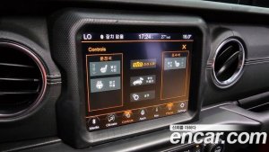 Jeep Wrangler 2.0 Overland Unlimited Top 4Door 80th Anniversary Edition 2021 года из Южной Кореи