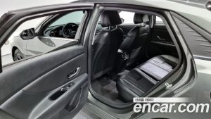 Hyundai AVANTE Inspiration 2021 года из Южной Кореи