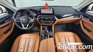 BMW 5-Series 520i Luxury 2020 года из Южной Кореи
