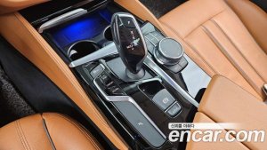 BMW 5-Series 520i Luxury 2020 года из Южной Кореи