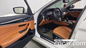 BMW 5-Series 520i Luxury 2020 года из Южной Кореи