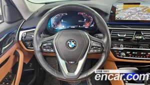 BMW 5-Series 520i Luxury 2020 года из Южной Кореи