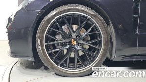 Porsche Panamera 3.0 AWD 2020 года из Южной Кореи