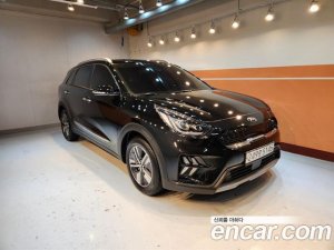 Kia Niro 1.6 HEV 2020 года из Южной Кореи