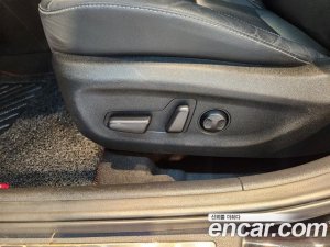 Kia Niro 1.6 HEV 2020 года из Южной Кореи