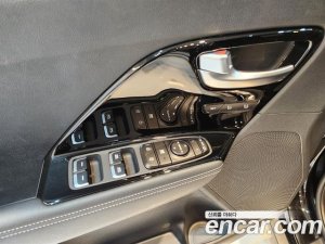 Kia Niro 1.6 HEV 2020 года из Южной Кореи