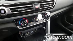 Kia Seltos Дизель 1.6 2WD 2021 года из Южной Кореи