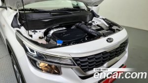 Kia Seltos Бензин 1.6 Turbo 2WD 2022 года из Южной Кореи