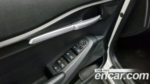 Kia Seltos Бензин 1.6 Turbo 2WD 2022 года из Южной Кореи