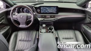 Lexus LS 3.5 Luxury AWD 2021 года из Южной Кореи