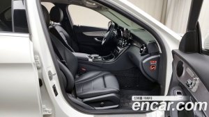 Mercedes-Benz C-Class C200 Avantgarde 2020 года из Южной Кореи