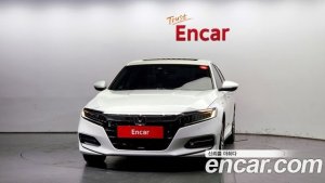 Honda Accord 2.0 HYBRID Touring 2020 года из Южной Кореи