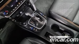 Kia Seltos Бензин 1.6 Turbo 2WD 2022 года из Южной Кореи