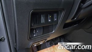 Renault-KoreaSamsung QM6 2.0 GDe RE Signature 2WD 2020 года из Южной Кореи