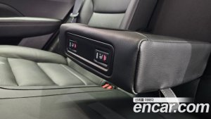 Renault-KoreaSamsung QM6 2.0 GDe RE Signature 2WD 2020 года из Южной Кореи