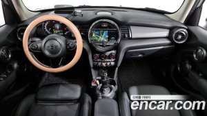 Mini Cooper 5Door HIGH 2021 года из Южной Кореи