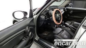 Mini Cooper 5Door HIGH 2021 года из Южной Кореи