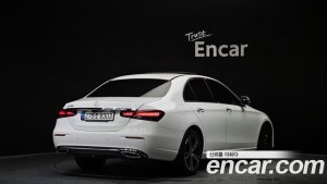 Mercedes-Benz E-Class E250 Avantgarde 2021 года из Южной Кореи