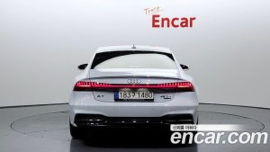Audi A7 45 TDI 4WD Premium 2021 года из Южной Кореи